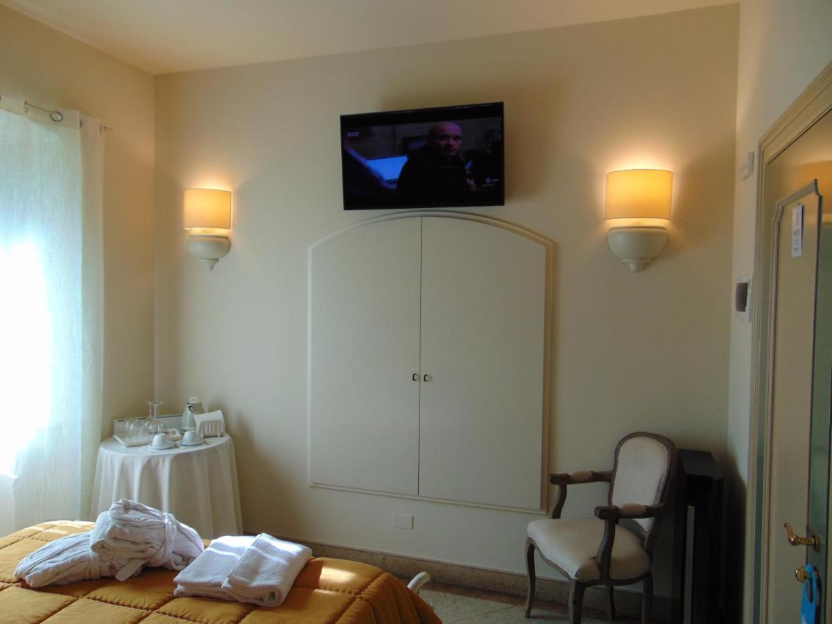 Galleria Imperiale Relais De Charme Sarnico Buitenkant foto