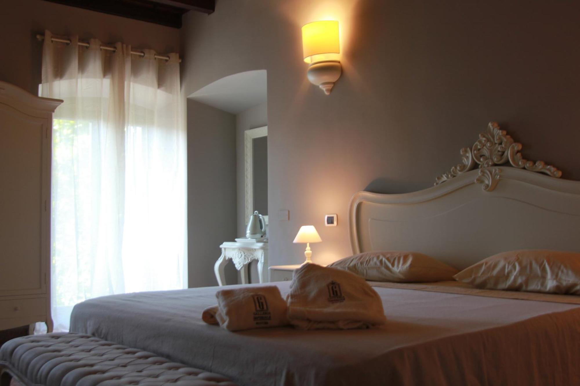 Galleria Imperiale Relais De Charme Sarnico Buitenkant foto